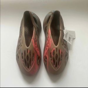 Yeezy Foam Runner’Mx Sand Grey’